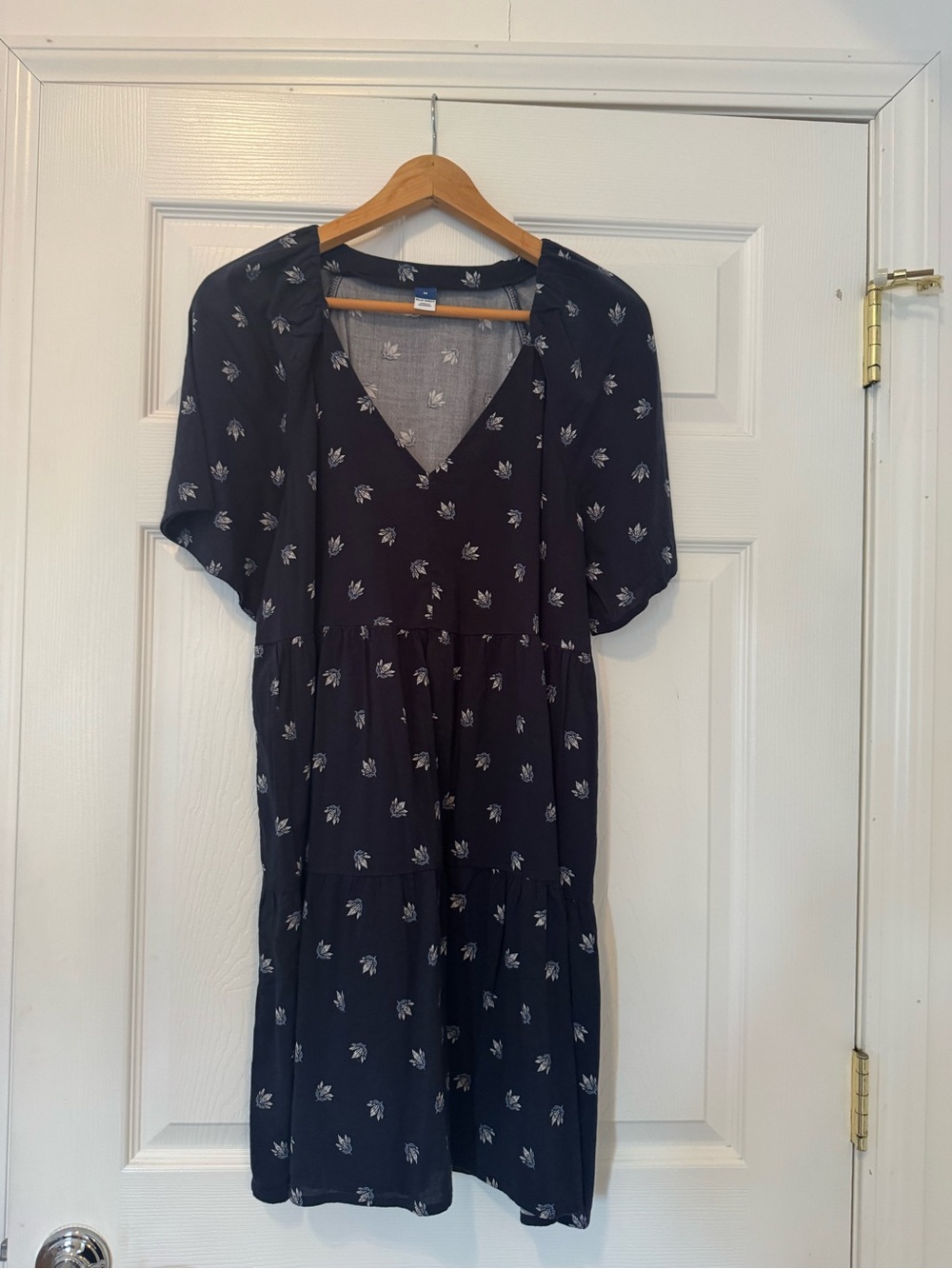Old Navy Navy Floral V-Neck Tiered Midi Dress